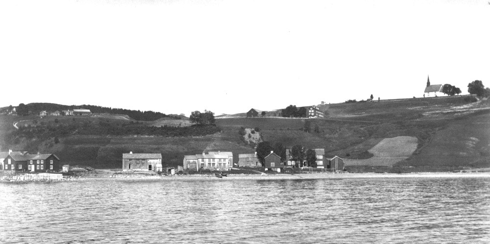 Leksvik med Kroa, fotografert av Axel Lindahl på slutten av 1800-tallet.